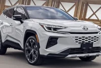 hq720-32 Toyota Urban Cruiser Hyryder 2025